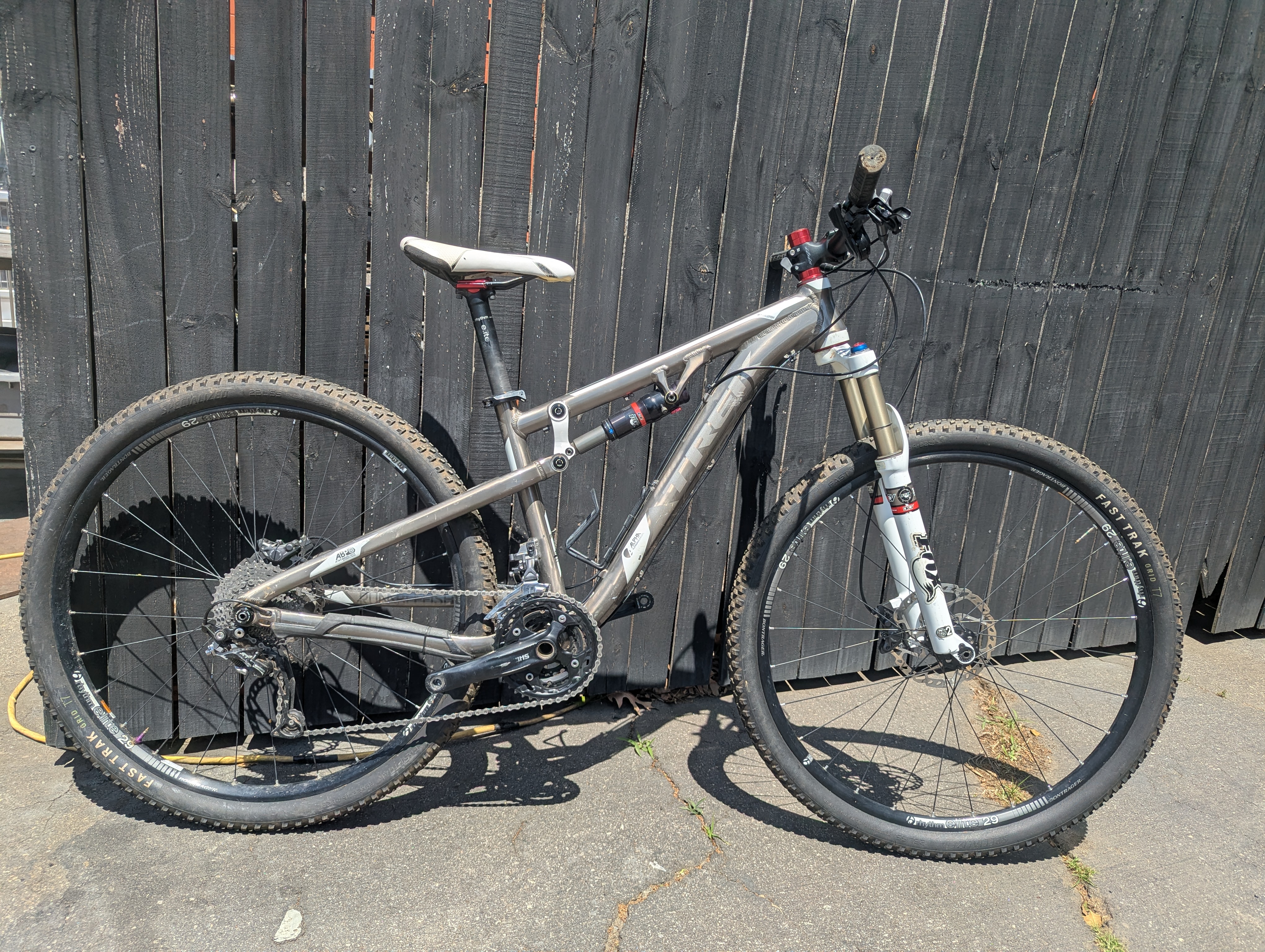 Scenders - Premium Bike Parts for Trail & Gravel Riding