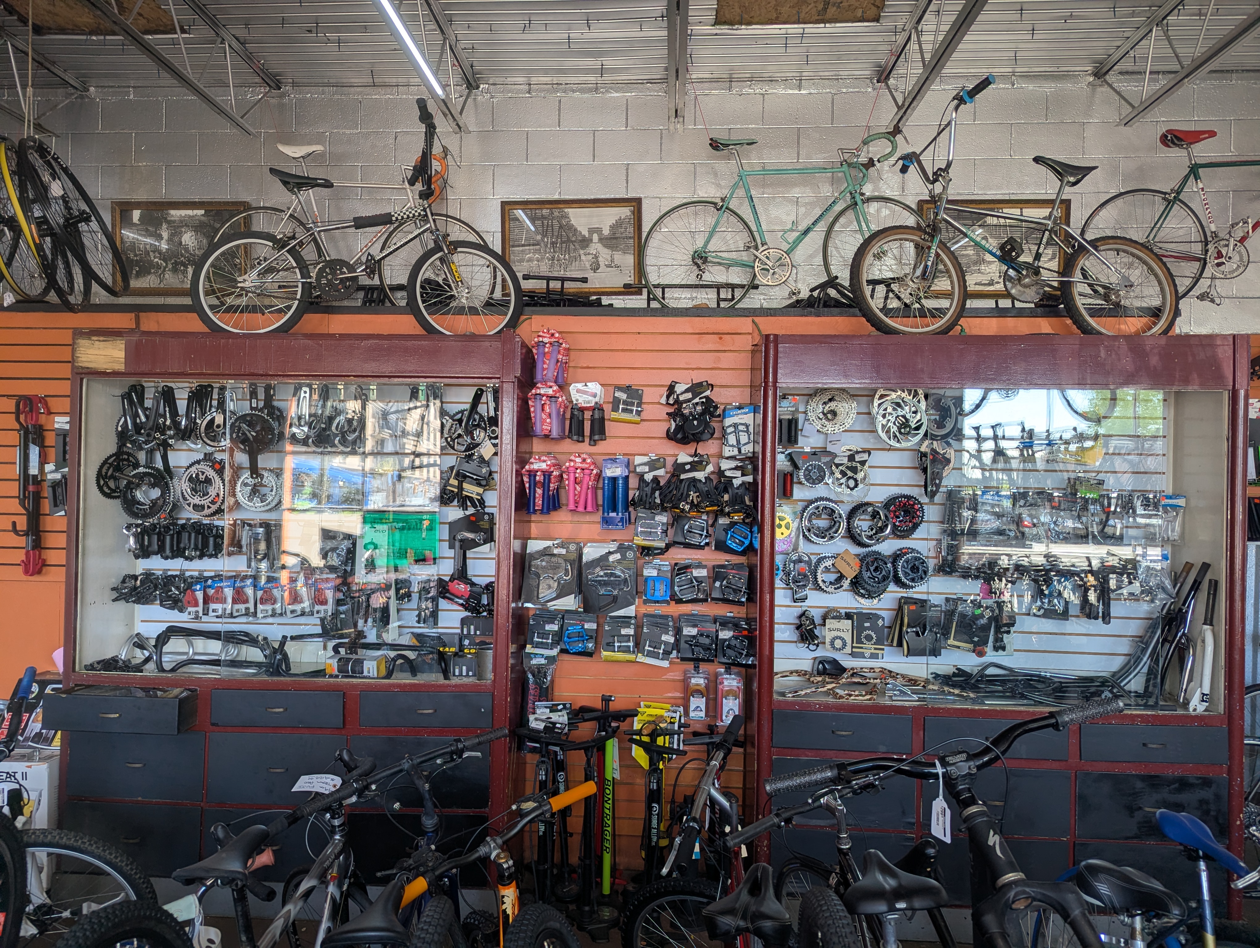 günstige trekkingräder damen 28 Zoll Trekking Fahrrad AREA LADY Trekkingrad Shimano 21 x Gang Shimano RD- TY500 SGSWeiss Trekkingbike City Bike Damenfahrrad Rahmenhöhe 48 52 cm M L XL günstig kaufen Rim Depth:Front 50mm Rear 60mm Gravel Bike Shimano Vs Subaru-WRX-2007